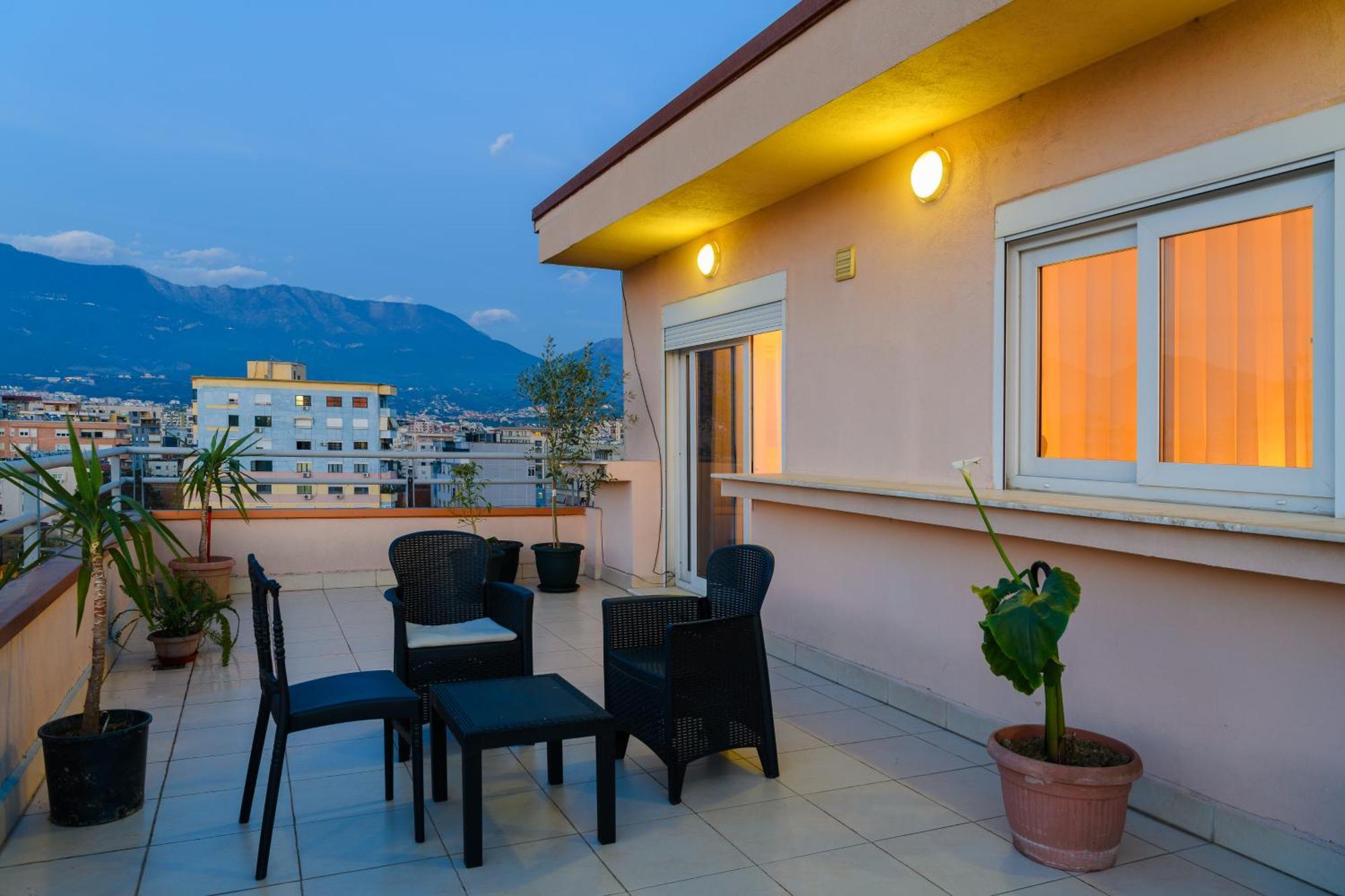 Terrace Tirana Cityscape 2 المظهر الخارجي الصورة